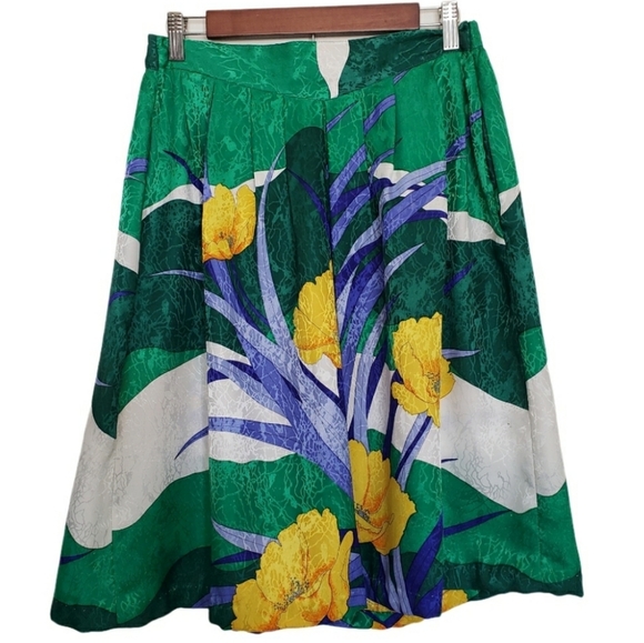 Dresses & Skirts - 4 for $25 vintage soft floral midi circle skirt